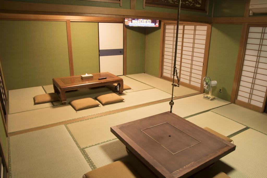 J-Hoppers Kumano Yunomine Guesthouse Хонгу Екстер'єр фото