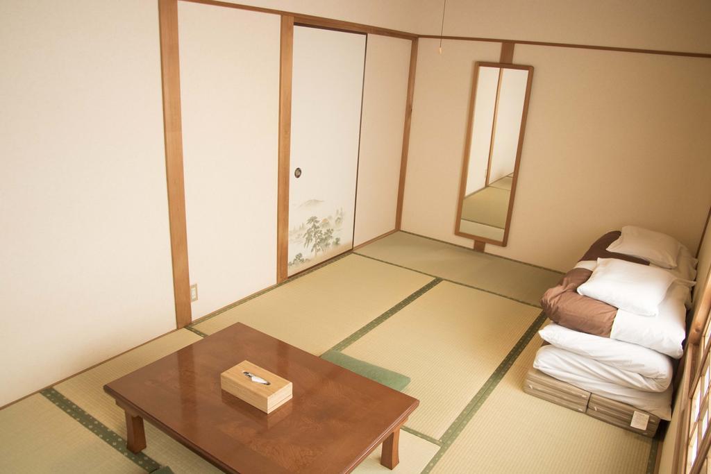 J-Hoppers Kumano Yunomine Guesthouse Хонгу Екстер'єр фото