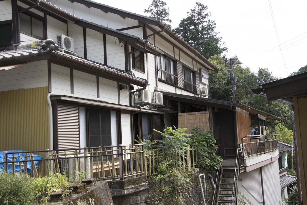 J-Hoppers Kumano Yunomine Guesthouse Хонгу Екстер'єр фото